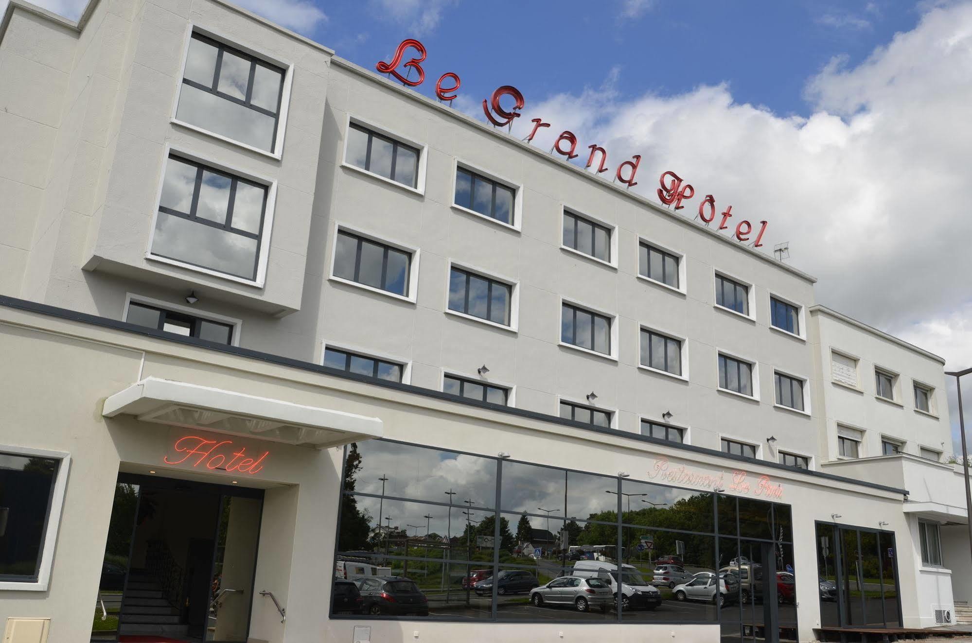 Le Grand Hotel Мобеж Екстер'єр фото